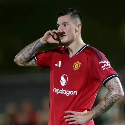 Man United New Front Line Exposes Weak Link