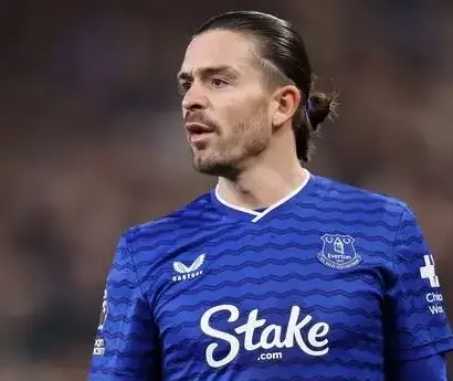 Everton Move Grealish Talks Backed By Moyes